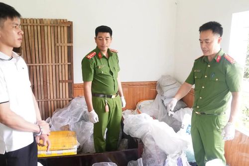 Nghệ An: Bắt giữ đối tượng sản xuất pháo nổ số lượng lớn tại nhà