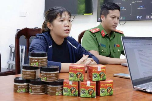 Hà Nội: Công an xác minh 1.400 người mua thuốc nam chữa khối u của nhóm lừa đảo
