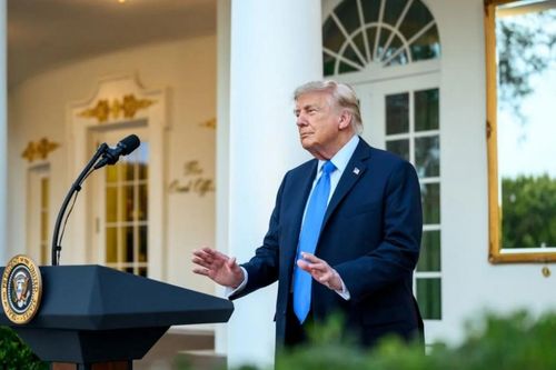 Tổng thống Trump bác đề xuất của Iran về Eo biển Hormuz