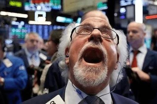 Chuyên gia tiết lộ lý do bỏ qua mức lãi tiết kiệm 9% để chờ cơ hội giải ngân cổ phiếu