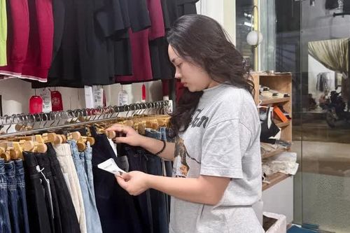 Tiêu dùng tiết kiệm - lựa chọn mới của người trẻ
