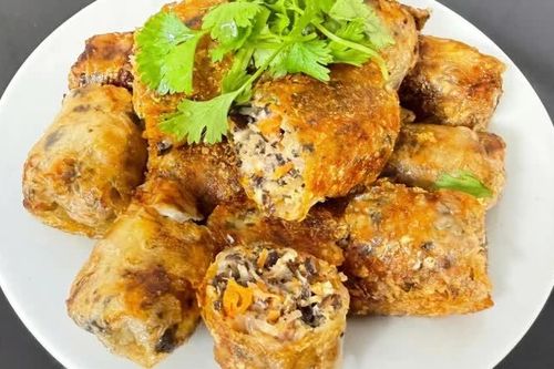 Nem - hương vị thân quen trong mỗi gia đình