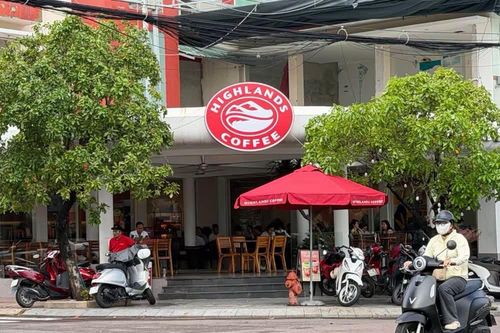 Viet Thai International chi 2.300 tỷ đồng, dự kiến nắm 51% Highlands Coffee