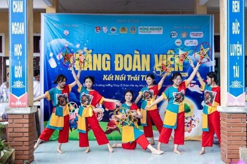 Trăng đoàn viên - Kết nối trái tim - Lan tỏa yêu thương nơi biên giới A Lưới