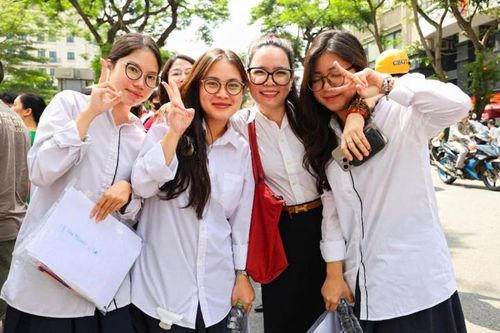 Chuyên gia: Thi lớp 10 với 2 môn không có nghĩa học sinh chỉ học 2 môn