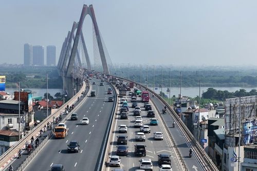 Cầu Nhật Tân áp quy định giữ khoảng cách, 3 làn ô tô giới hạn 80km/h