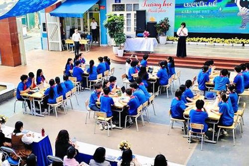 Giáo dục AI ở Hà Nội: Công nghệ hỗ trợ, học sinh vẫn là chủ thể