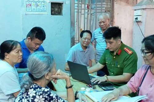 Khẳng định uy tín và năng lực nắm bắt cơ sở