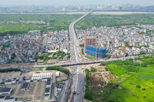 Điều chỉnh giao thông, bảo đảm tiến độ hầm chui Cổ Linh