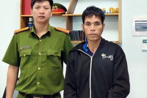 Bực tức vì nhà bừa bộn, con trai đổ 20 lít xăng đốt nhà khiến cha tử vong