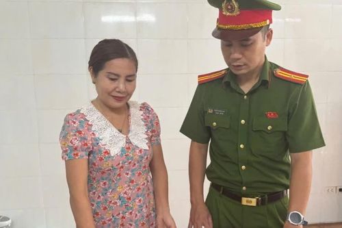 Từ lời nói của người con, khẩu K59 kỷ vật của người cha được giao nộp