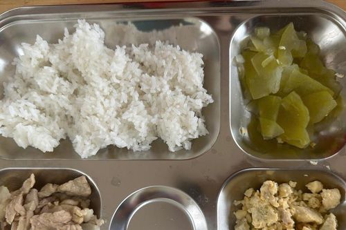 Nâng chất bữa ăn bán trú: Siết trách nhiệm từ chính quyền cơ sở