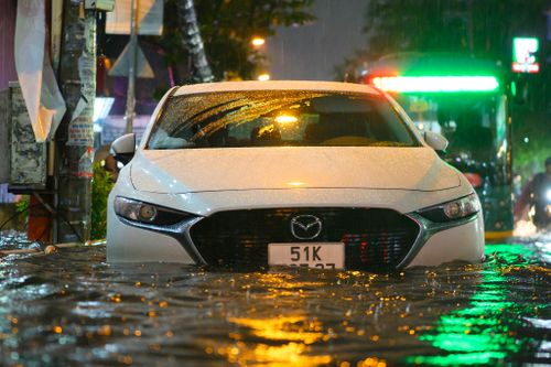 Hôm nay, triều cường ở TP.HCM lên cao 1,85 m, cần chú ý hai khung giờ