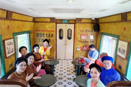 Ninh Bình: Đưa tàu du lịch cao cấp 6 sao vào thử nghiệm