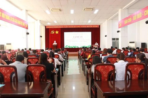 Lai Châu nâng cao nghiệp vụ xây dựng đời sống văn hóa cho cán bộ cơ sở