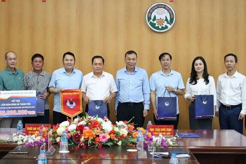 LĐBĐ Việt Nam hỗ trợ Lạng Sơn phát triển bóng đá trẻ, nâng cao năng lực tổ chức giải