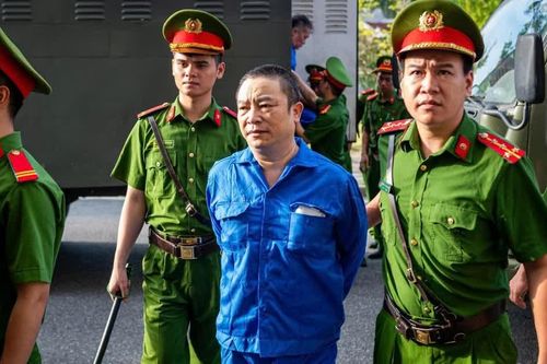 Xét xử hai cựu Viện trưởng Viện Pháp y tâm thần Trung ương cùng 63 bị cáo