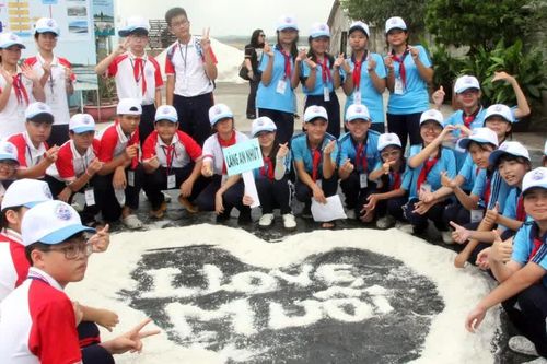 Giáo dục học sinh gìn giữ giá trị truyền thống, phát triển nông thôn bền vững
