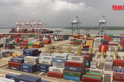 [Video] Tập trung nguồn lực phát triển kết cấu hạ tầng chiến lược