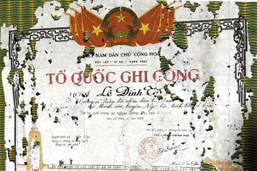 Thay mới Bằng 'Tổ quốc ghi công'