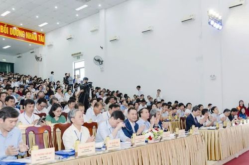 Định hướng 5C cho Khoa học giáo dục Việt Nam trong kỷ nguyên AI