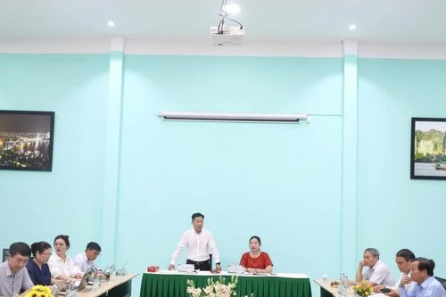 Thứ trưởng Lê Quân yêu cầu Đà Nẵng rà soát, nâng chất giáo dục nghề nghiệp