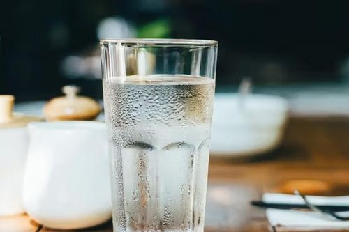 Bắt đầu ngày mới lành mạnh cho phụ nữ tuổi trung niên với 5 bước đơn giản
