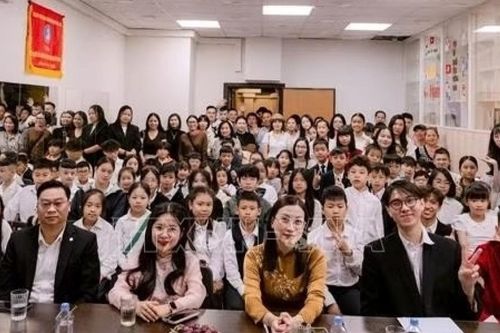 Tiếng Việt Vui mở năm học mới, tiếp tục gìn giữ tiếng Việt tại Nga