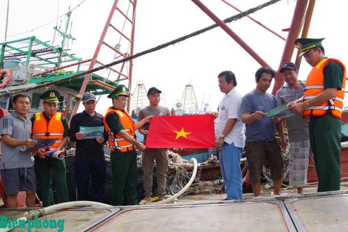 Siết chặt quản lý, giữ vững an ninh khu vực cửa khẩu cảng Bà Rịa - Vũng Tàu