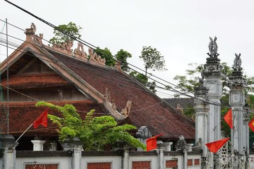 Ngôi đình cổ chứng tích sống của 7 chiến sĩ cách mạng hi sinh