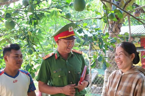 Hóa giải nghi kỵ, giữ bình yên làng bản ở Quảng Ngãi