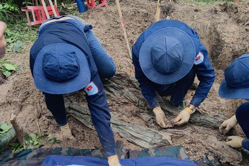 Tìm kiếm, quy tập thêm 5 hài cốt liệt sĩ tại xã Ô Lâm, tỉnh An Giang