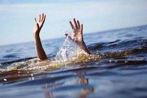 Sóng cuốn nhóm trẻ tắm biển ở Lâm Đồng, hai em tử vong