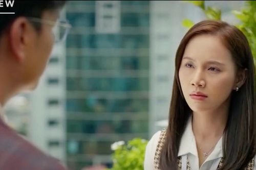 'Mùa hè năm ấy' tập 22: Phương bị ép nghỉ việc vì kỷ luật nhầm nhân viên VIP