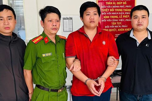 Bắt kẻ trốn truy nã 2 năm sau vụ đánh phụ nữ vì va chạm giao thông