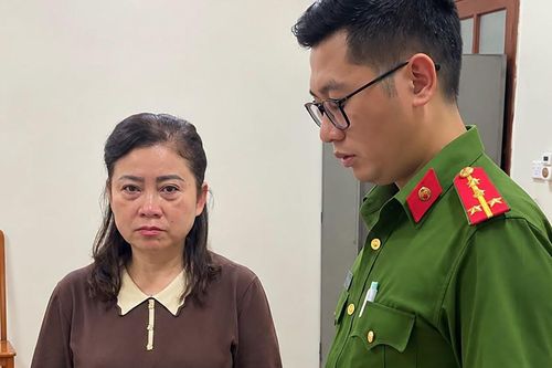Trưởng phòng thuế bị bắt vì nhận hối lộ 550 triệu đồng