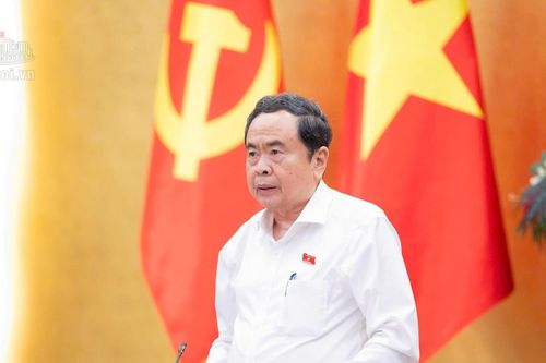 Ban Thường vụ Đảng ủy Quốc hội xem xét công tác cán bộ