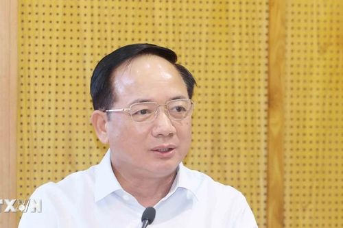 Trưởng Ban Tuyên giáo Trung ương Trịnh Văn Quyết tiếp xúc cử tri Tuyên Quang