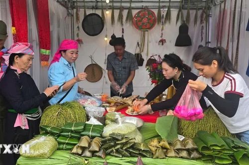 Lễ hội Cốm xã Hợp Thành: Điểm nhấn du lịch mùa Thu ở tỉnh Lào Cai