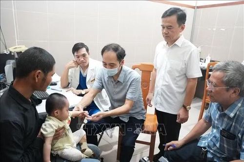 370 trẻ em khó khăn được khám, xem xét phẫu thuật dị tật, khuyết tật