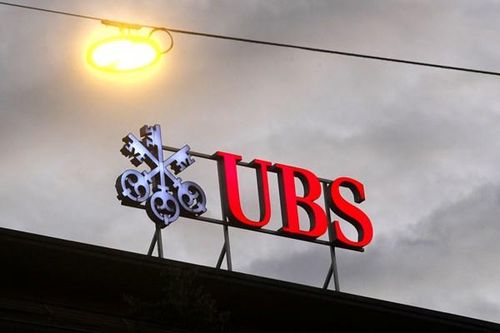 Thụy Sĩ đánh giá thông tin UBS chuyển địa điểm sang Mỹ