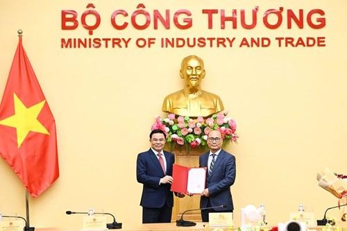 Công bố và trao quyết định bổ nhiệm Thứ trưởng Bộ Công Thương