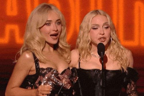 Madonna 'bóc phốt' Sabrina Carpenter trên sân khấu VMAs 2026