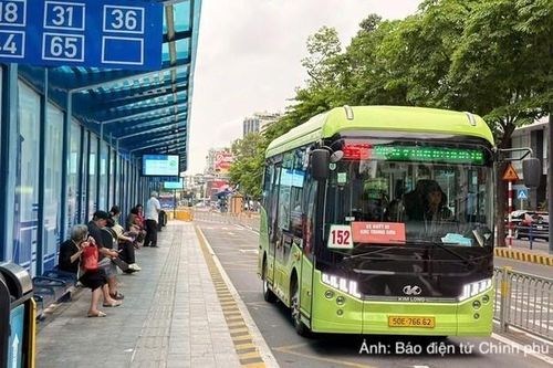 Từ 'thành phố nghĩa tình' đến những chính sách chạm vào đời sống