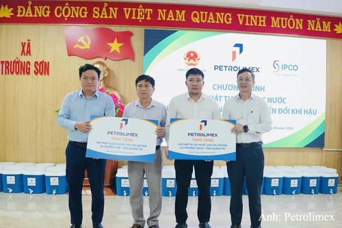 Petrolimex tặng 1.000 thiết bị lọc nước tại Quảng Trị, Hà Tĩnh