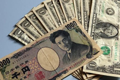 Đồng USD vững gần đỉnh 2 tháng, đồng yên giảm trở lại dù Nhật Bản cảnh báo can thiệp