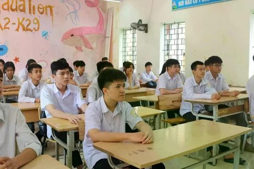 Chương trình giáo dục thường xuyên cấp THCS và THPT có gì mới từ ngày 10-11?