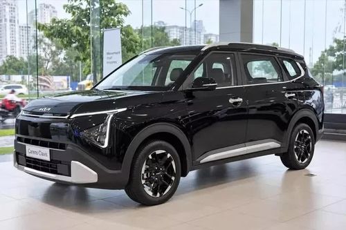 Kia Carens Clavis lộ diện tại đại lý Việt: Thiết kế mới, thêm loạt trang bị đáng chú ý