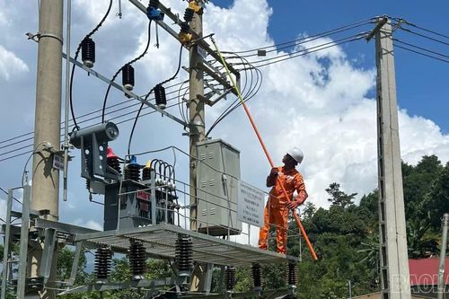 Đưa điện lưới quốc gia đến vùng cao Hạnh Phúc, Sơn Lương