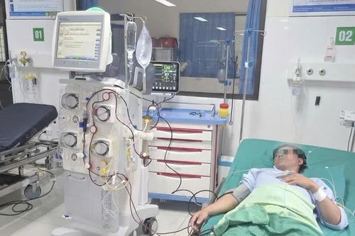 Trung tâm Y tế khu vực Mường Khương làm chủ kỹ thuật lọc máu liên tục